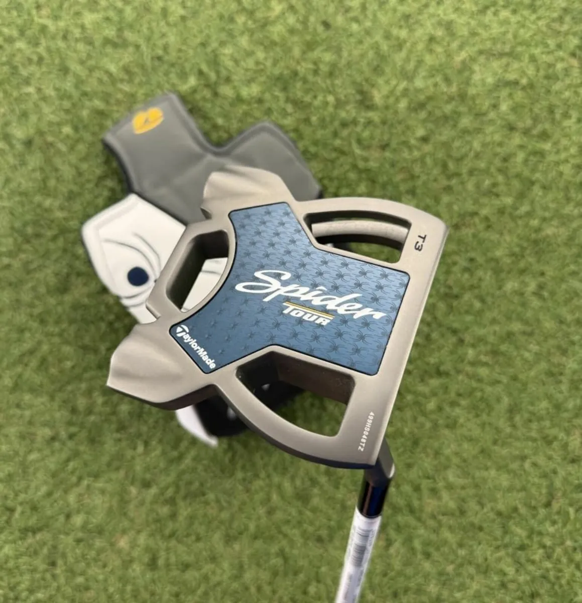 TAYLORMADE SPIDER TOUR 2023 T3 PUTTER / 33″ - Image 2