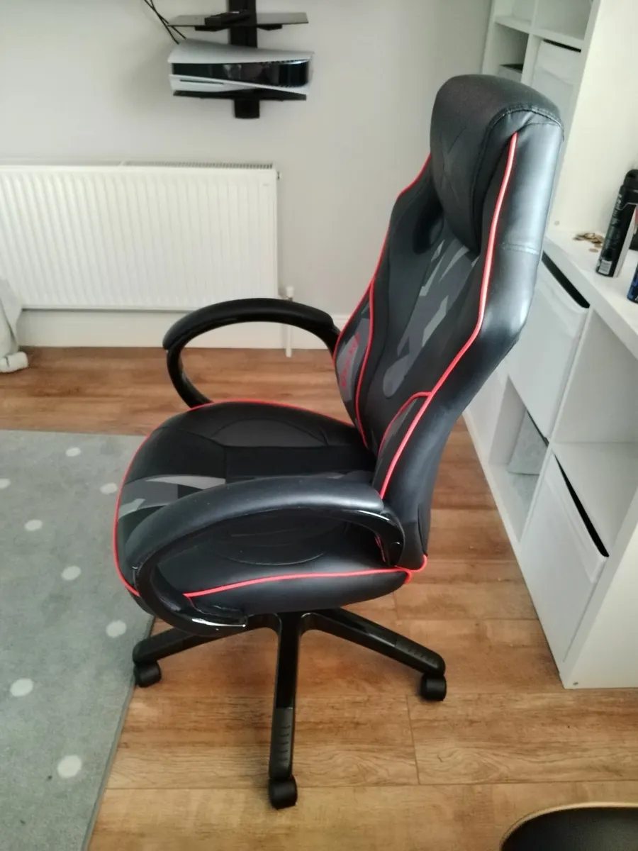 Gaming chair - Image 4