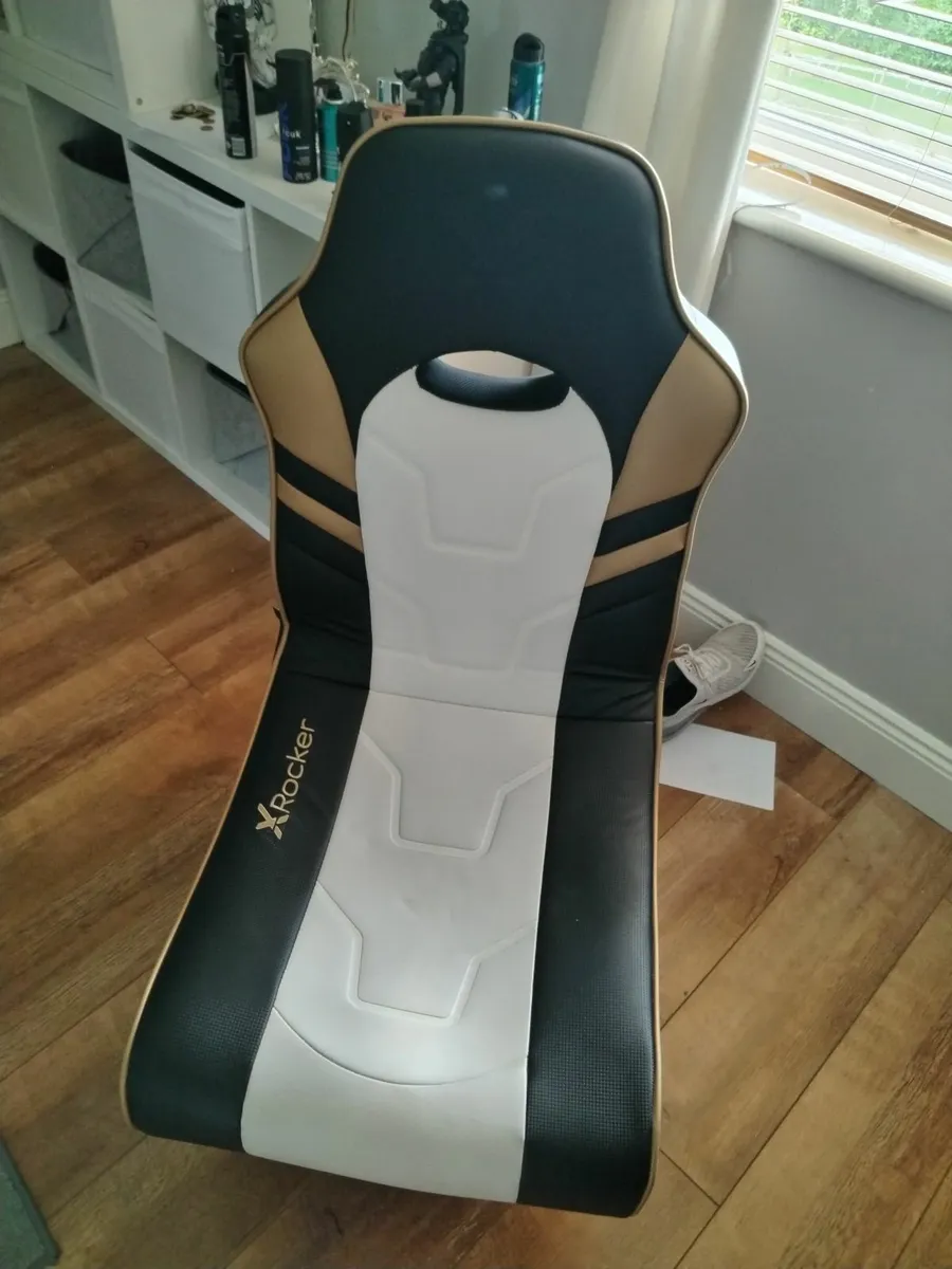 Gaming chair - Image 1
