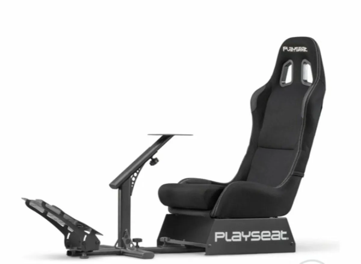 Gaming chair . Playseat evolution actifit - Image 1