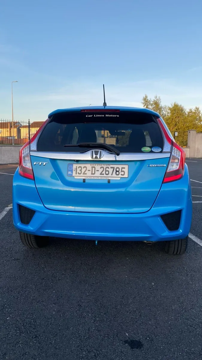 Car - Image 2