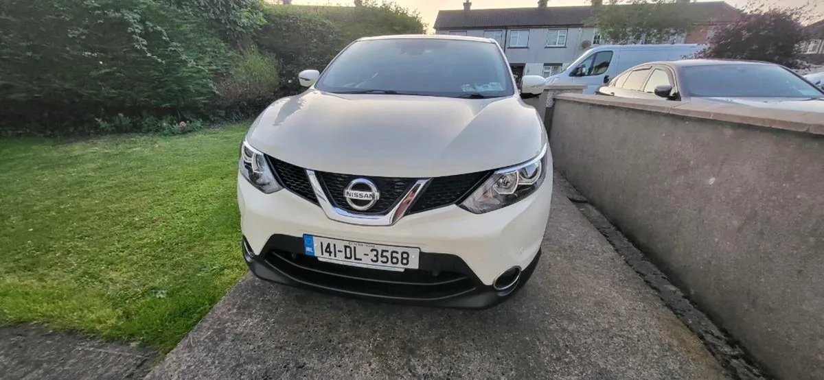 2014 Nissan Qashqai Mint condition - Image 1