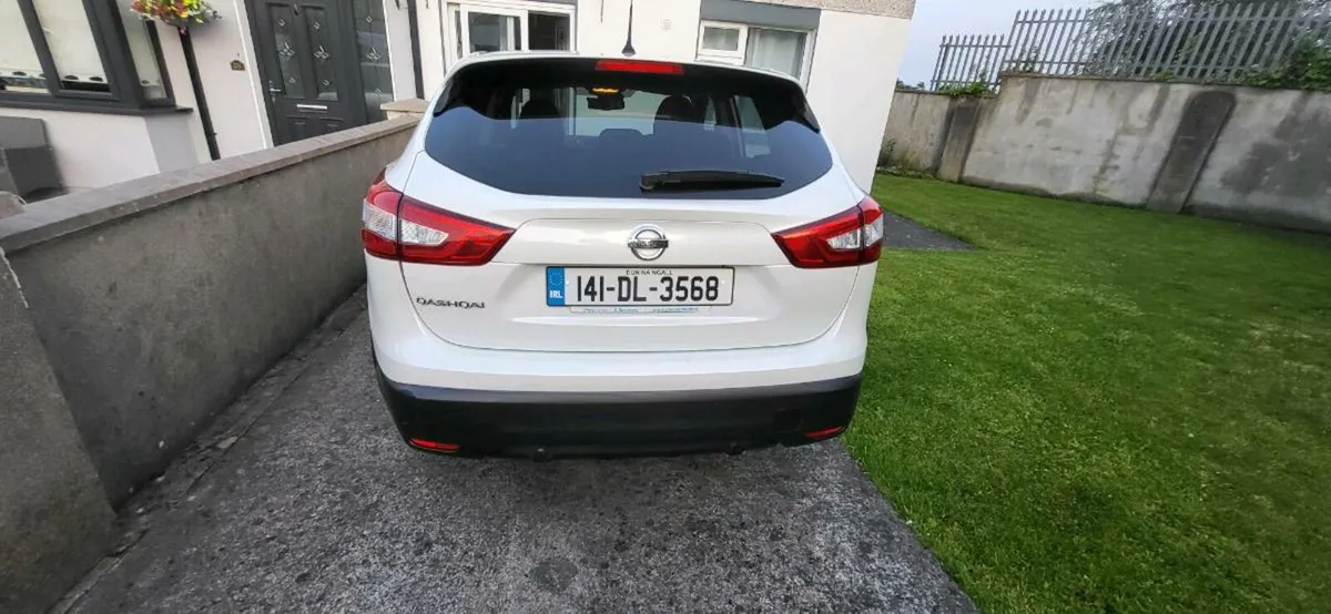 2014 Nissan Qashqai Mint condition - Image 4