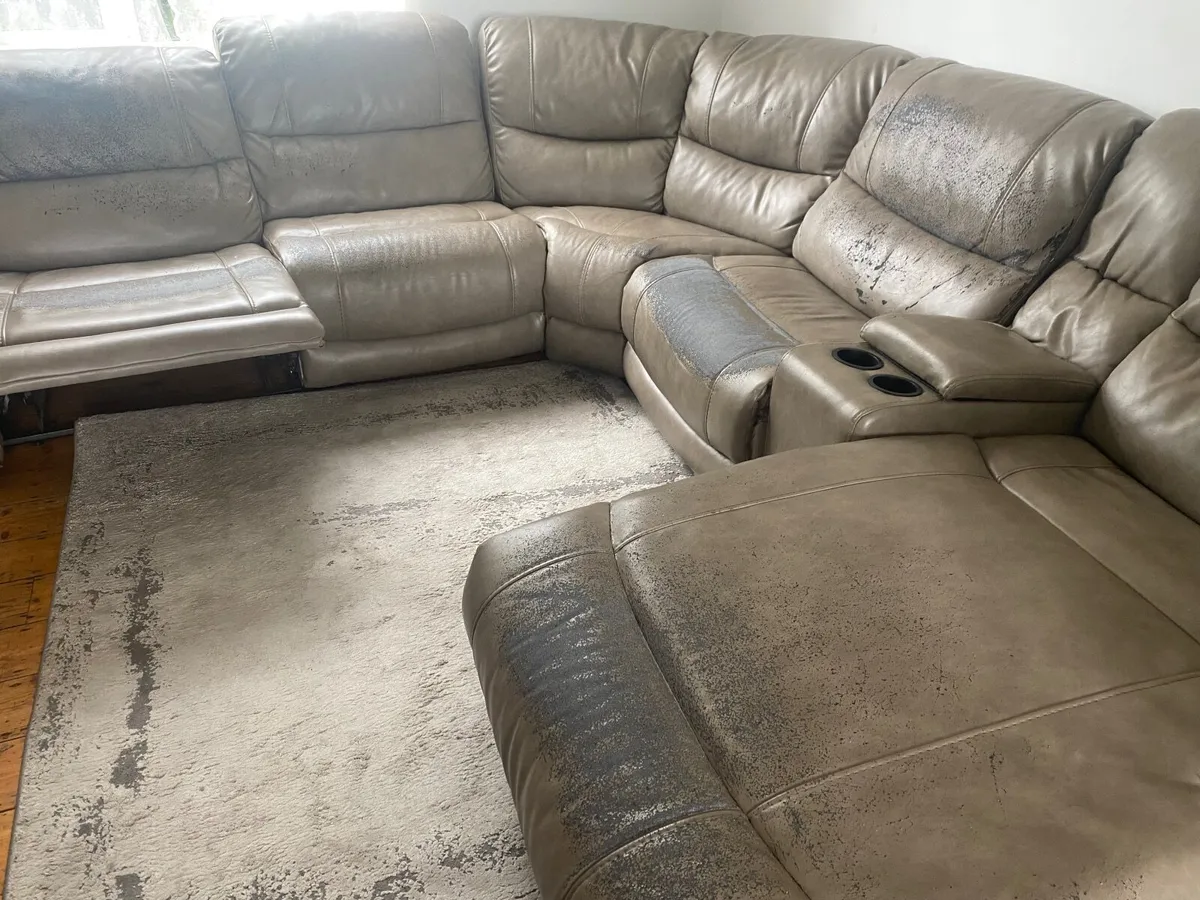 Corner sofa - Image 1