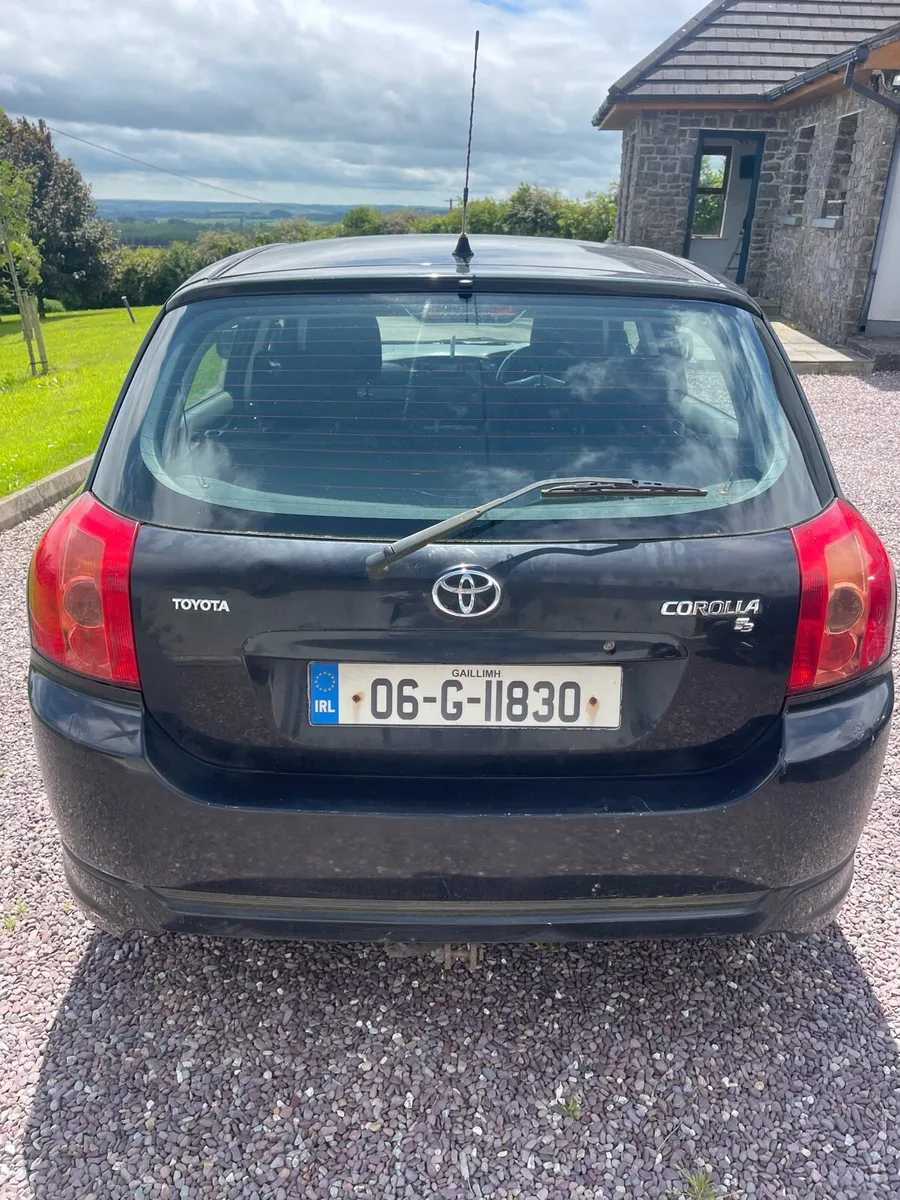 2006 Black Toyota Corolla - Image 4