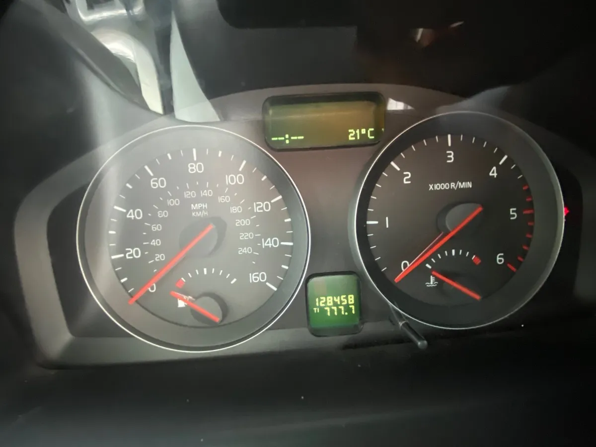 Volvo S40 2008 NEW NCT - Image 2