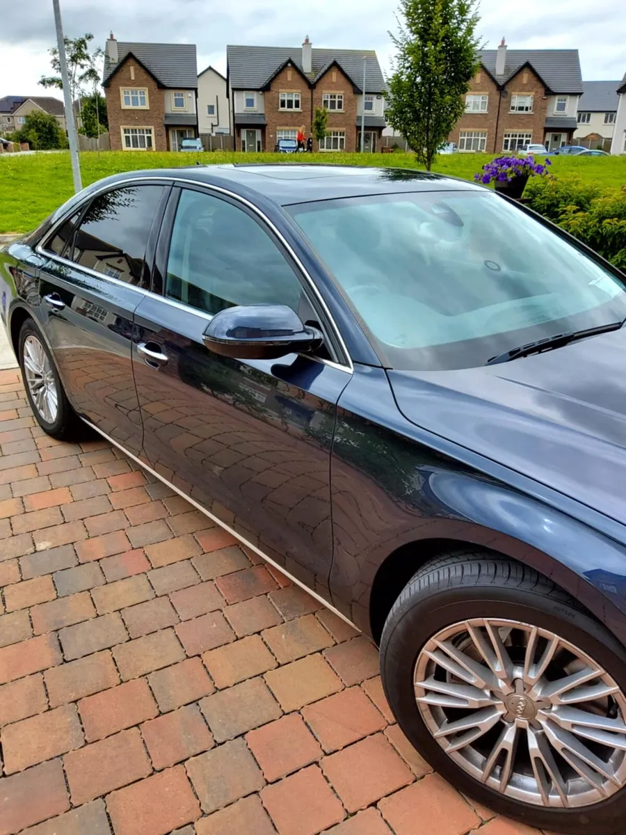 Audi A8 - Image 2