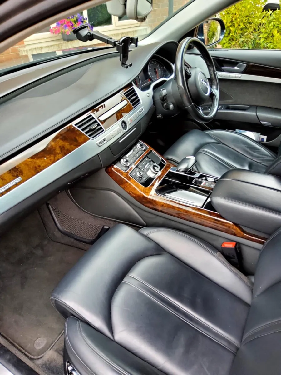 Audi A8 - Image 4