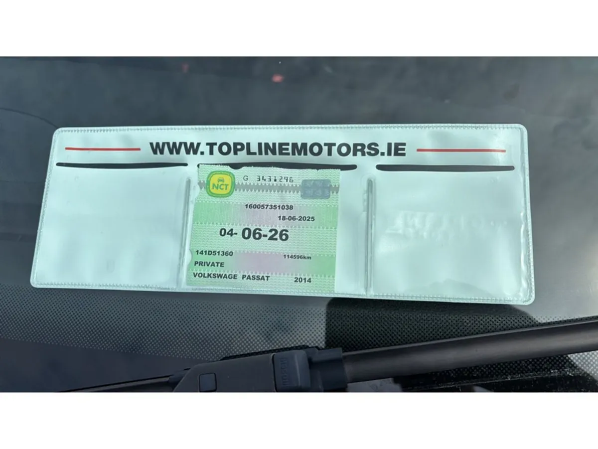 Volkswagen Passat  auto//full Black Leather//low - Image 2