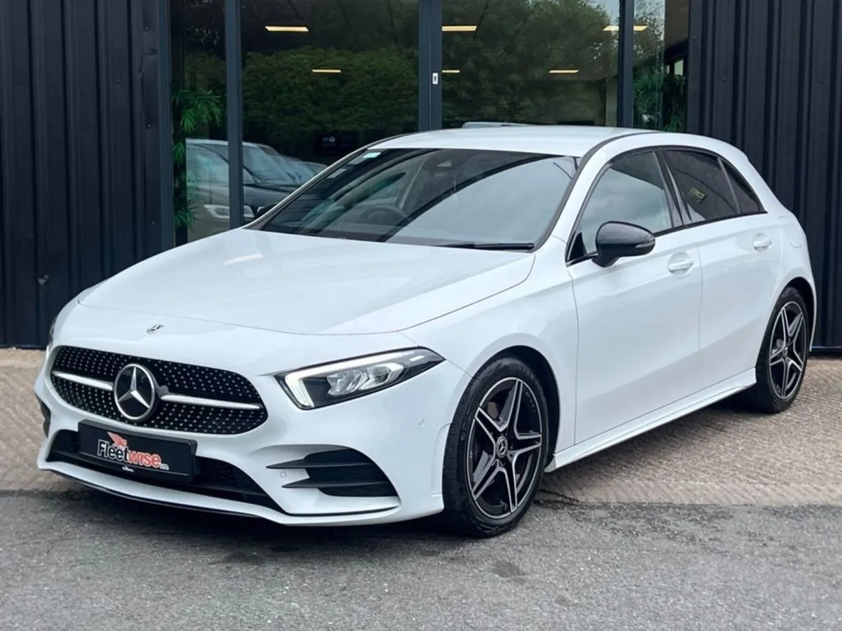 Mercedes-Benz A-Class 1.3 A180 AMG Line (executiv - Image 3