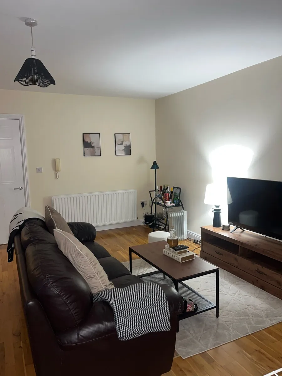 Room to rent - Image 1