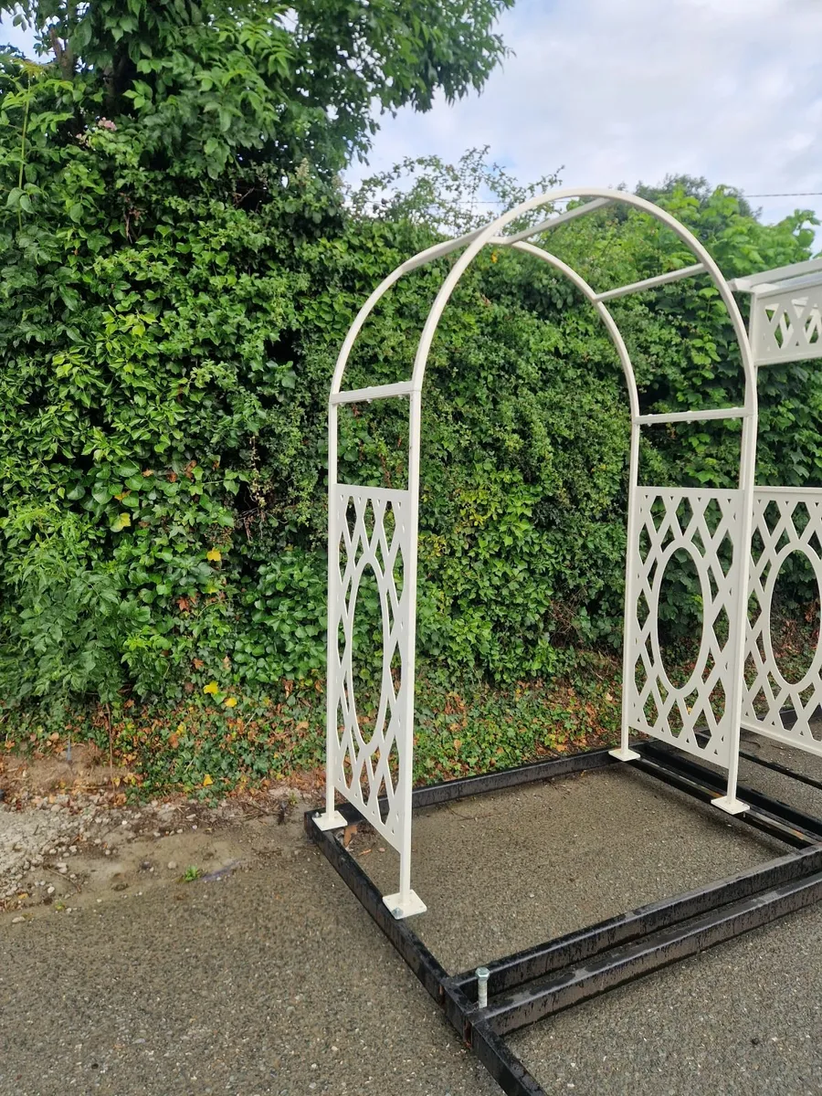 garden arch - Image 3