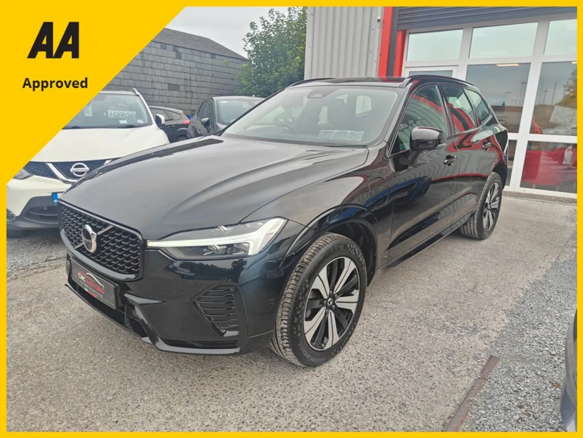 Volvo XC60 Dark Plus AWD 360bhp Petrol/plug In Hy - Image 4