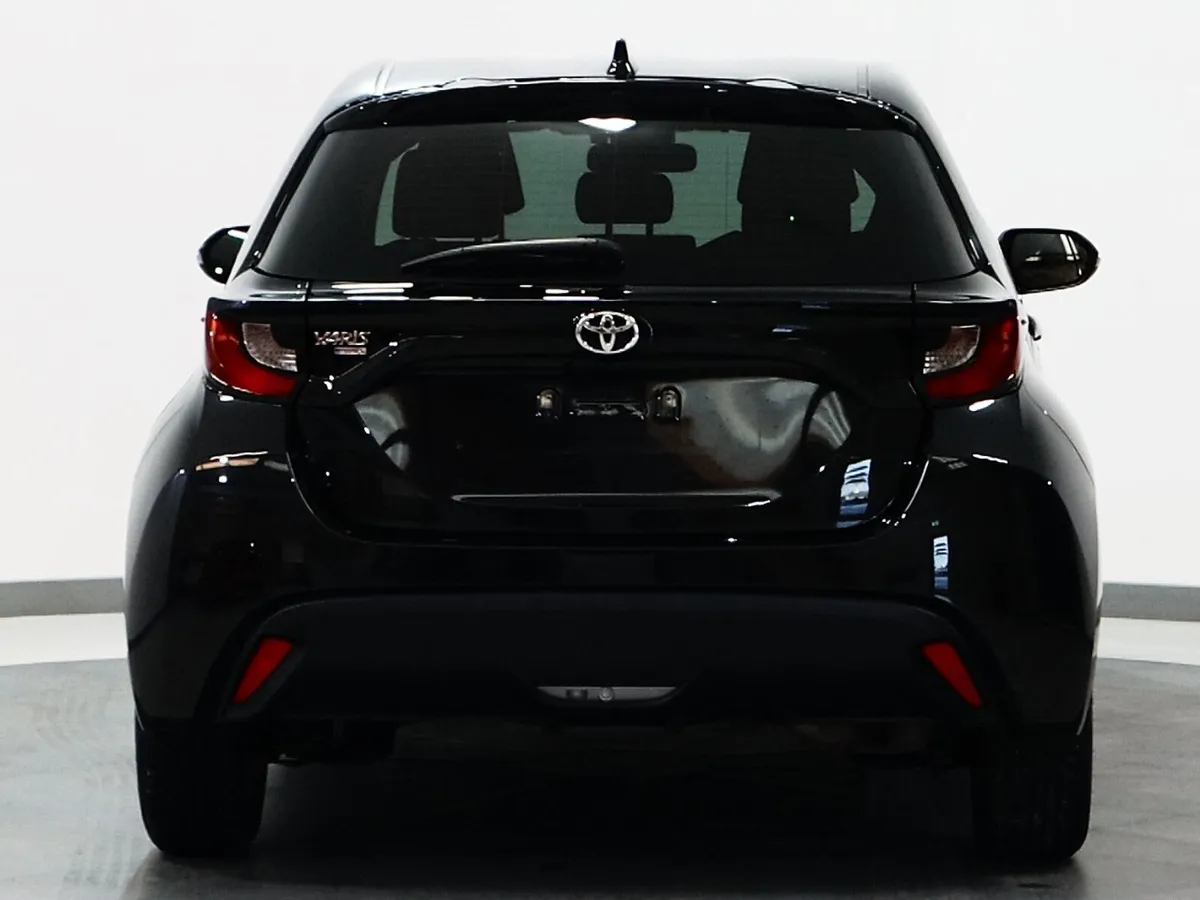 *24* 2021 Toyota Yaris 1.0 luna - Image 4