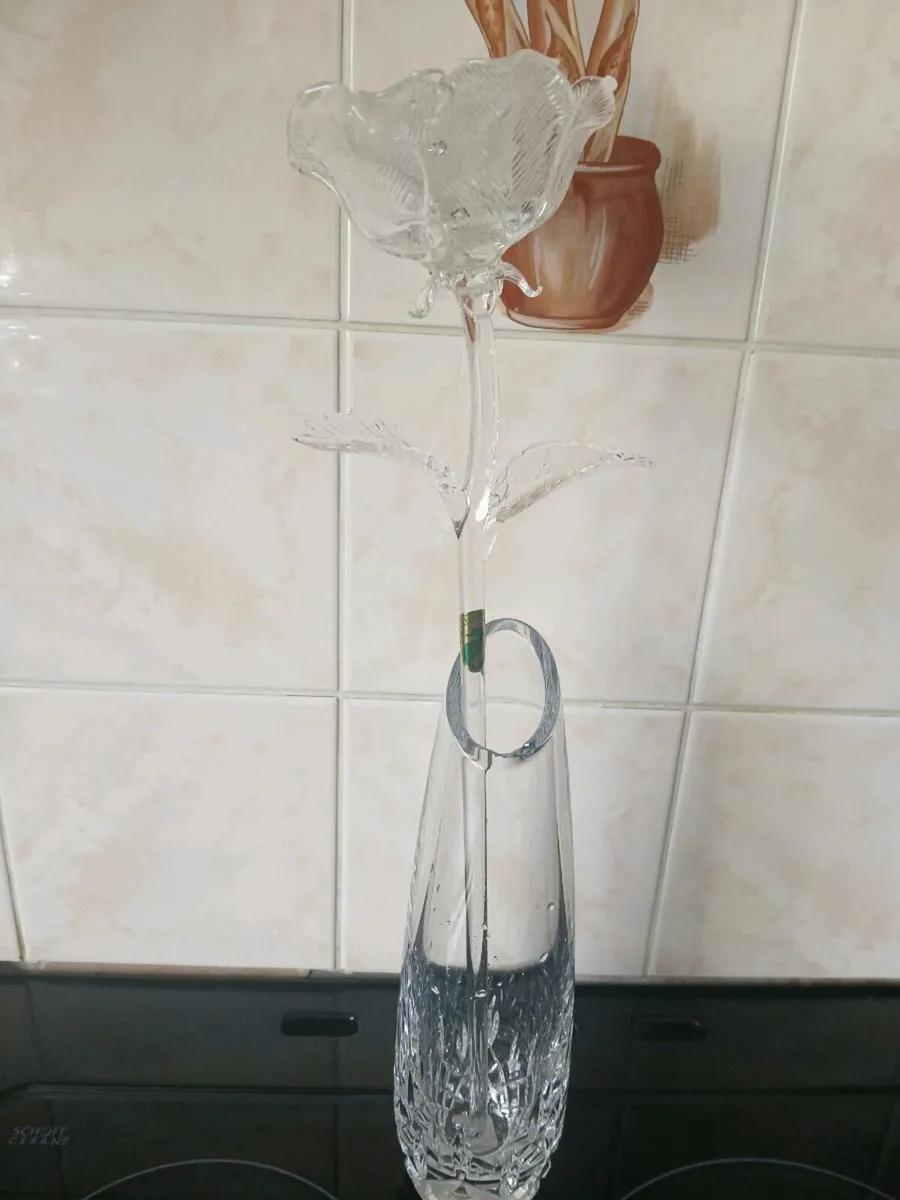 Waterford crystal vase and rose - Image 4
