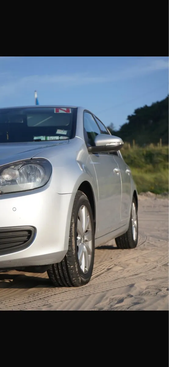 VW Golf 1.6 TDI Automatic - Image 2