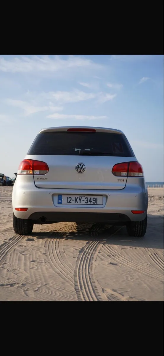 VW Golf 1.6 TDI Automatic - Image 3