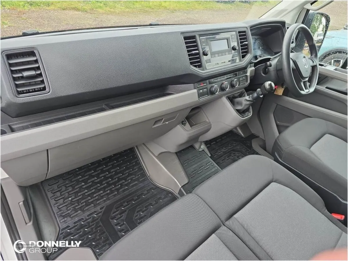 Volkswagen Crafter 2.0 TDI 102PS Startline High R - Image 2