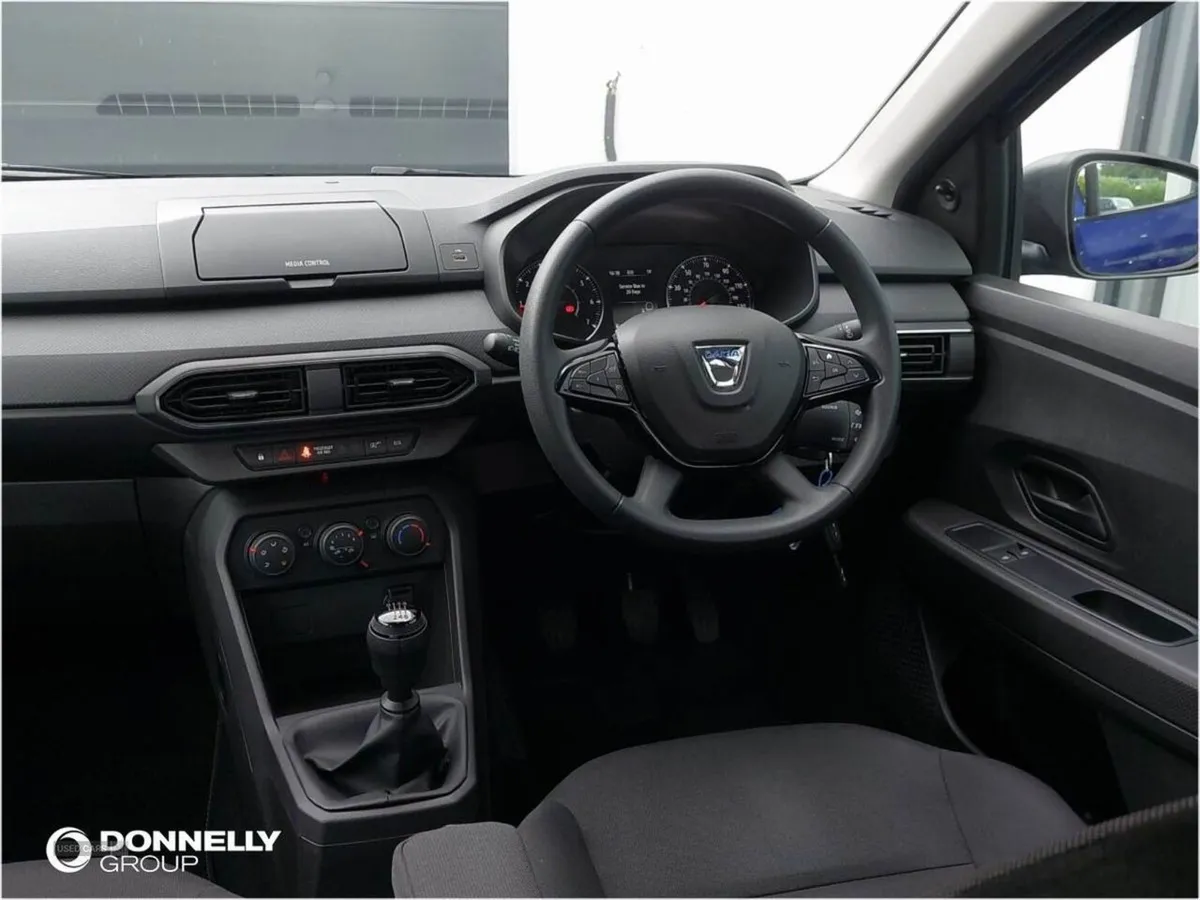 Dacia Sandero 1.0 TCe Bi-fuel Essential 5dr - Image 4
