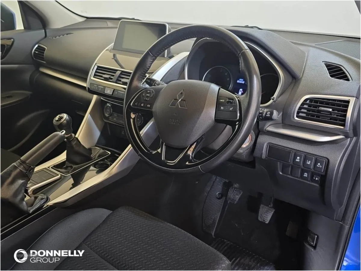 Mitsubishi ECLIPSE CROSS 1.5 2 5dr - Image 4