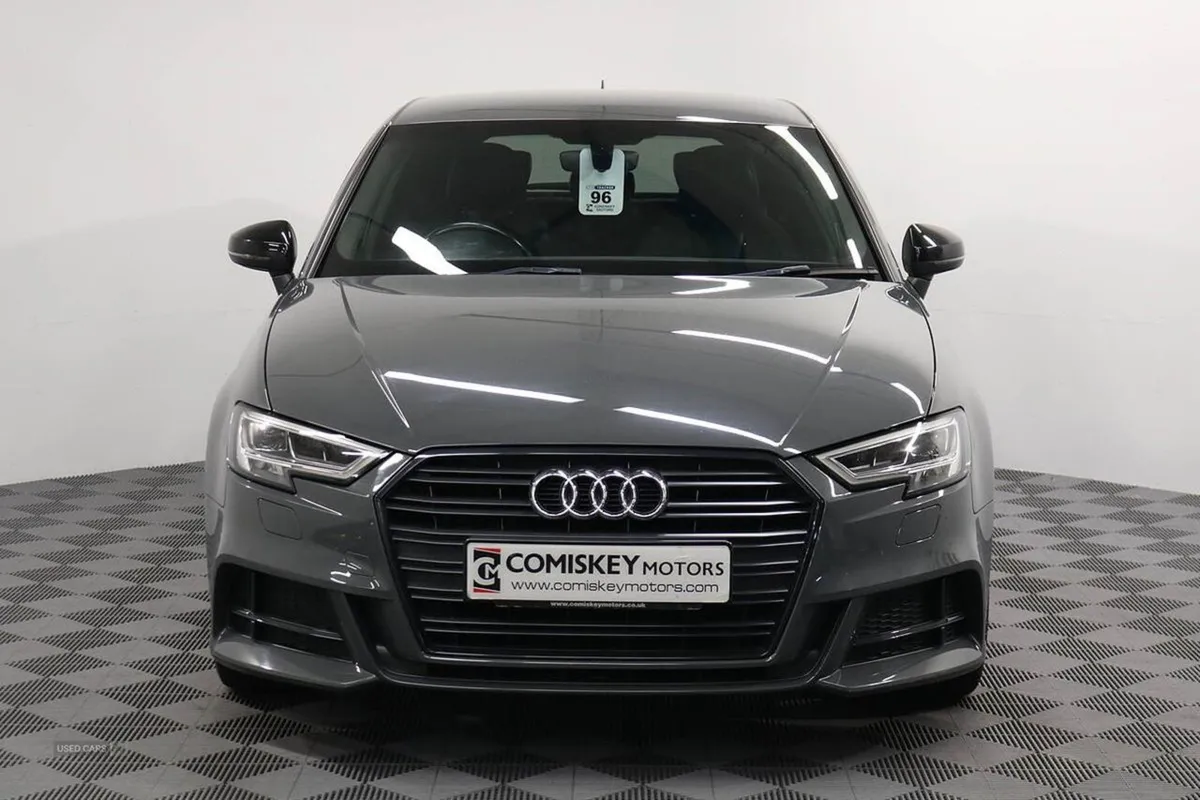 Audi A3 Tfsi CoD Black Edition - Image 2