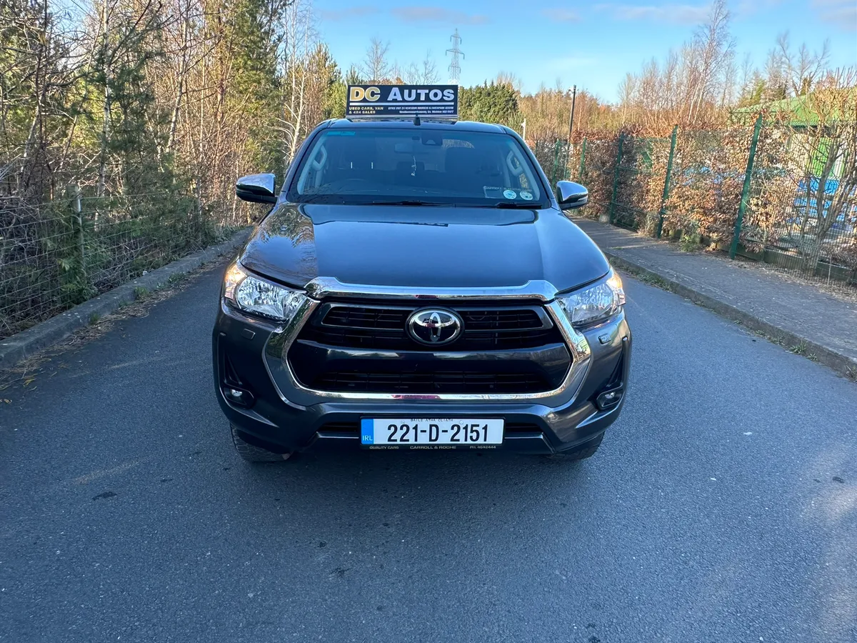TOYOTA HILUX 5 SEATER - Image 2
