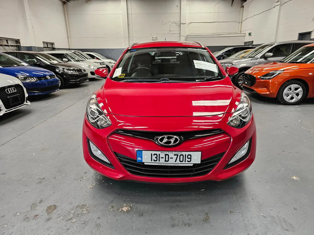 Hyundai i30 2013 Diesel Estate - Image 2
