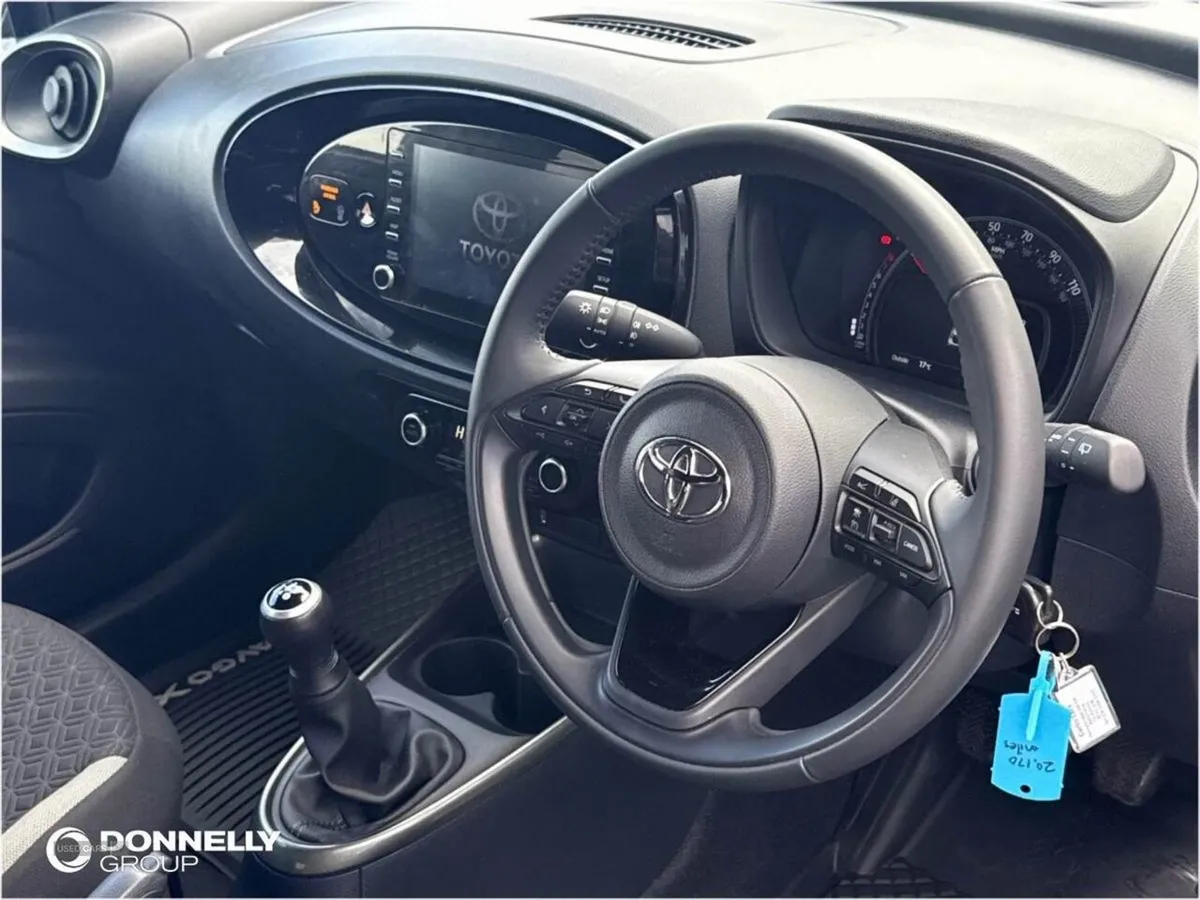 Toyota Aygo X 1.0 Vvt-i Edge 5dr - Image 4