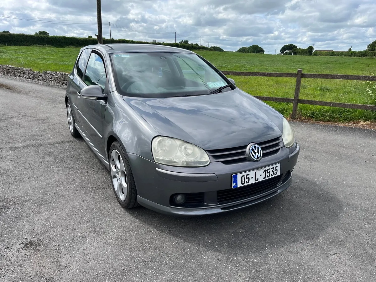 Volkswagen Golf 2005 - Image 1