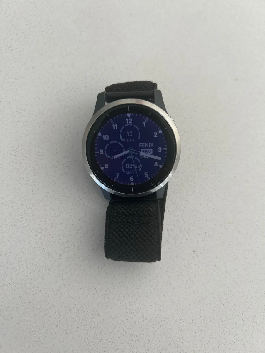 GARMIN Vivoactive 4 - Image 1