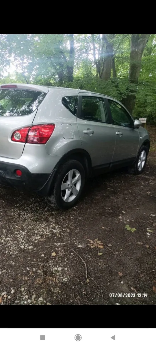 Nissan Qashqai 1.6 silver - Image 2