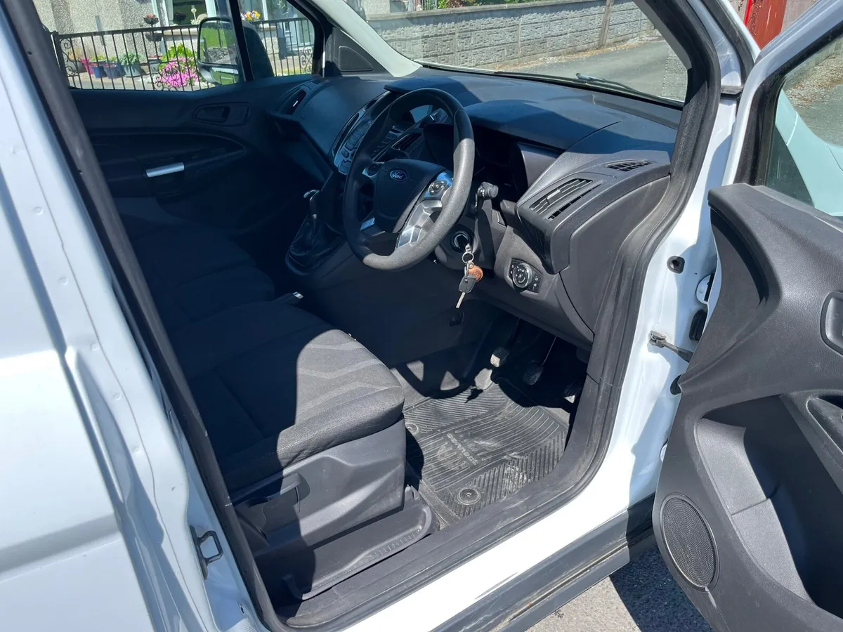 Ford Transit Connect 2014 - Image 4