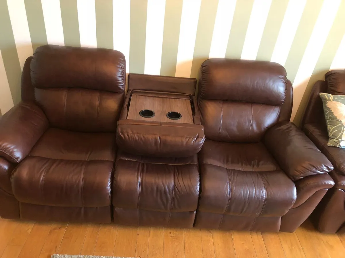 Couch set - Image 1