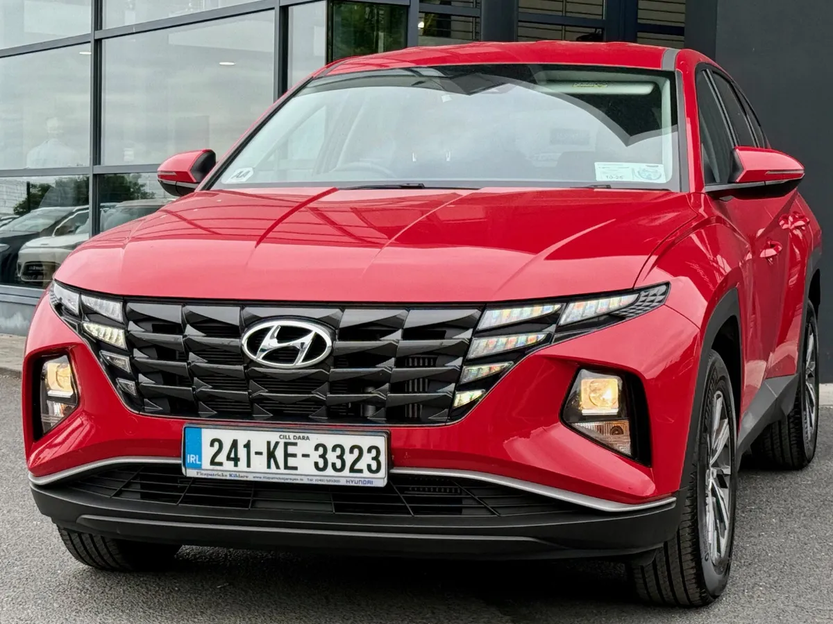 1 owner Tucson Diesel - Image 2