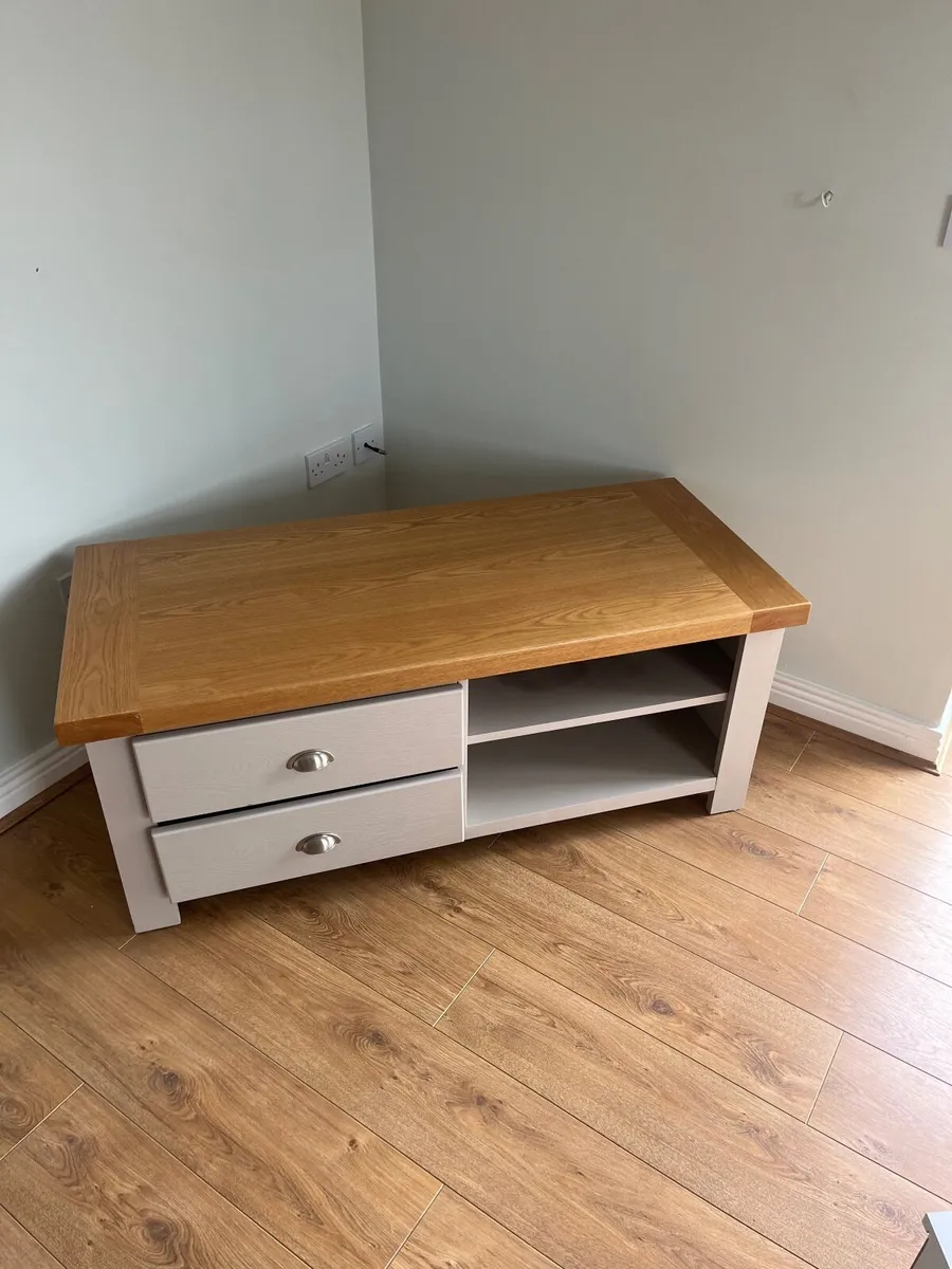 Tv stand - Image 2