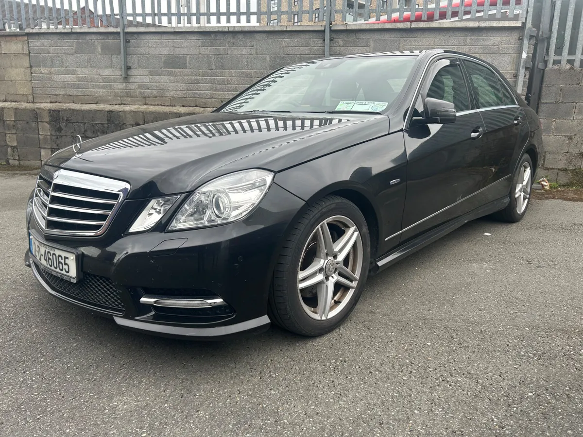 Mercedes-Benz E-Class 2012 - Image 1