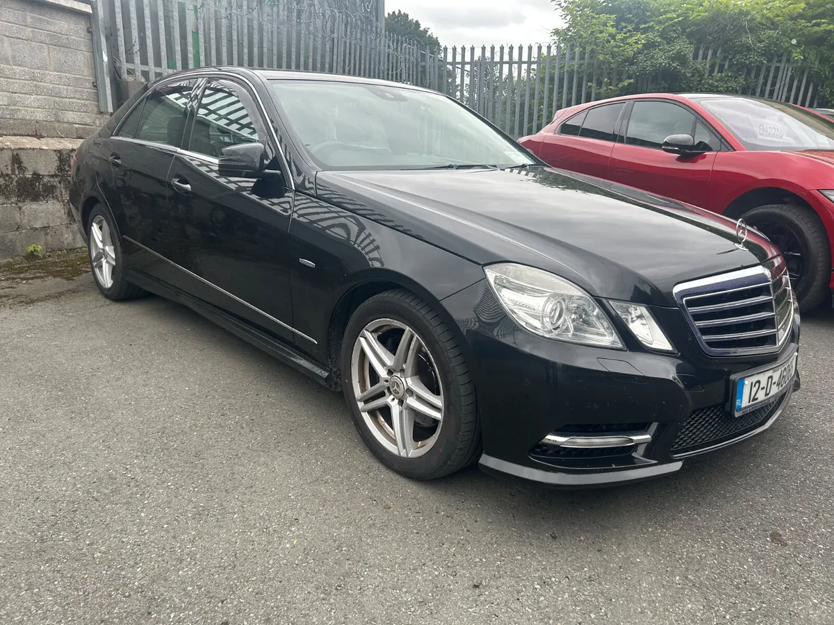 Mercedes-Benz E-Class 2012 - Image 2