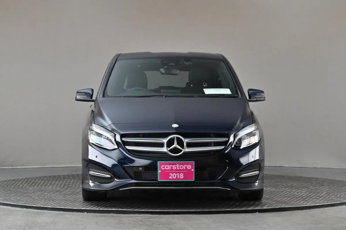 Mercedes-Benz B-Class B180 1.6 Style  very Low Mi - Image 2