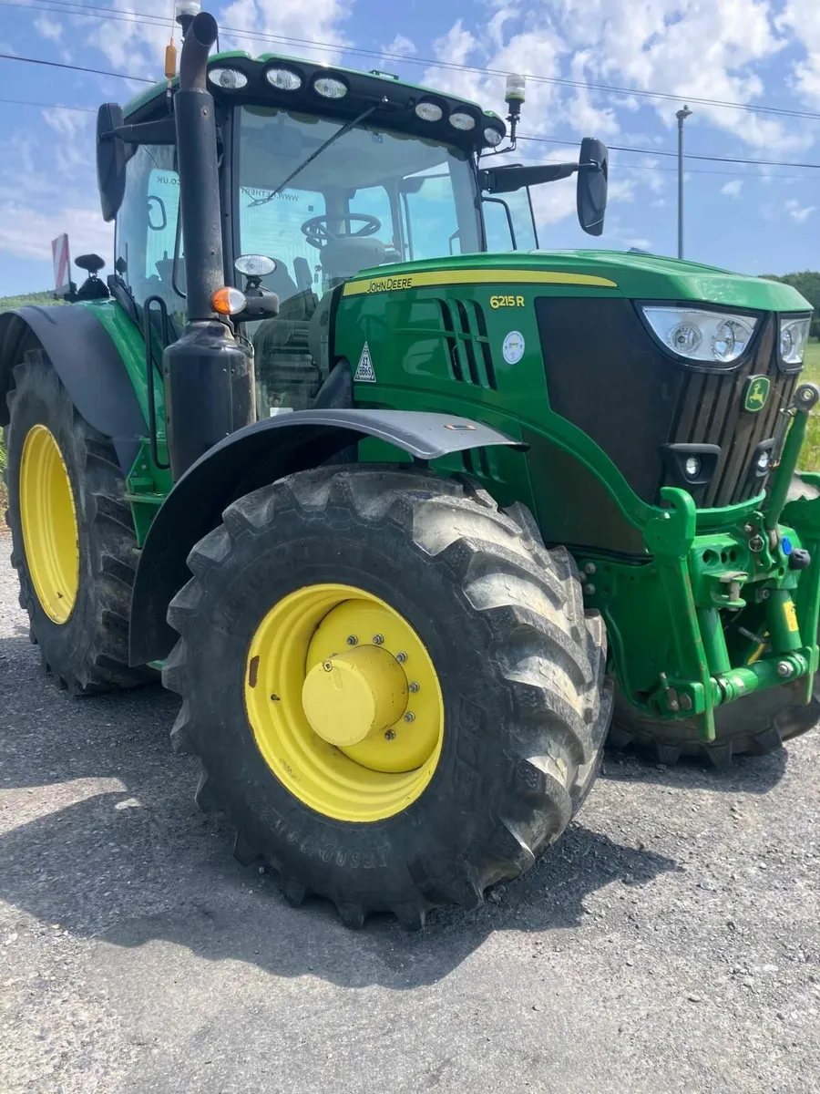 John Deere 6215R - years 2021  2020  2017 - Image 2