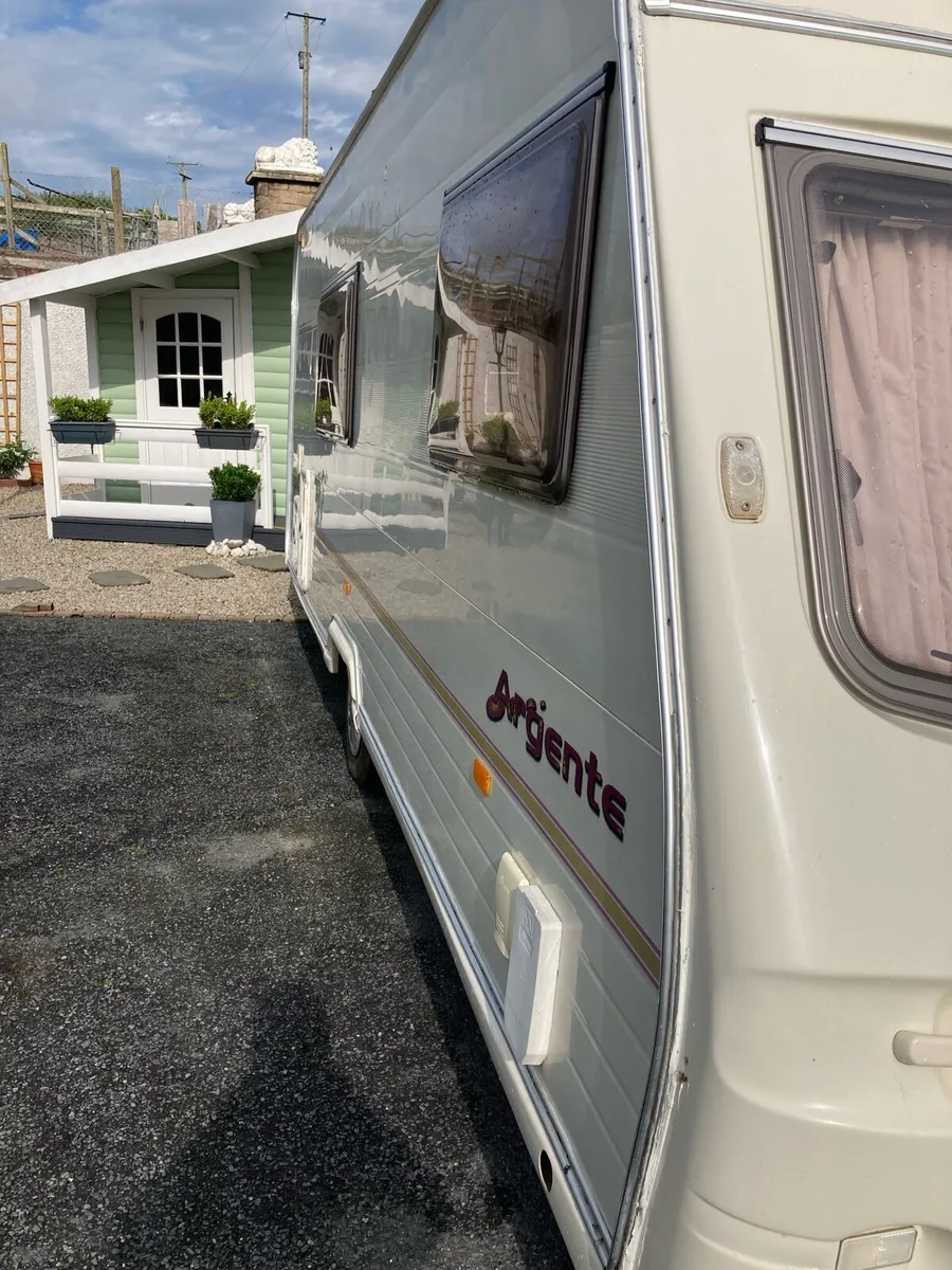 Caravan - Image 3