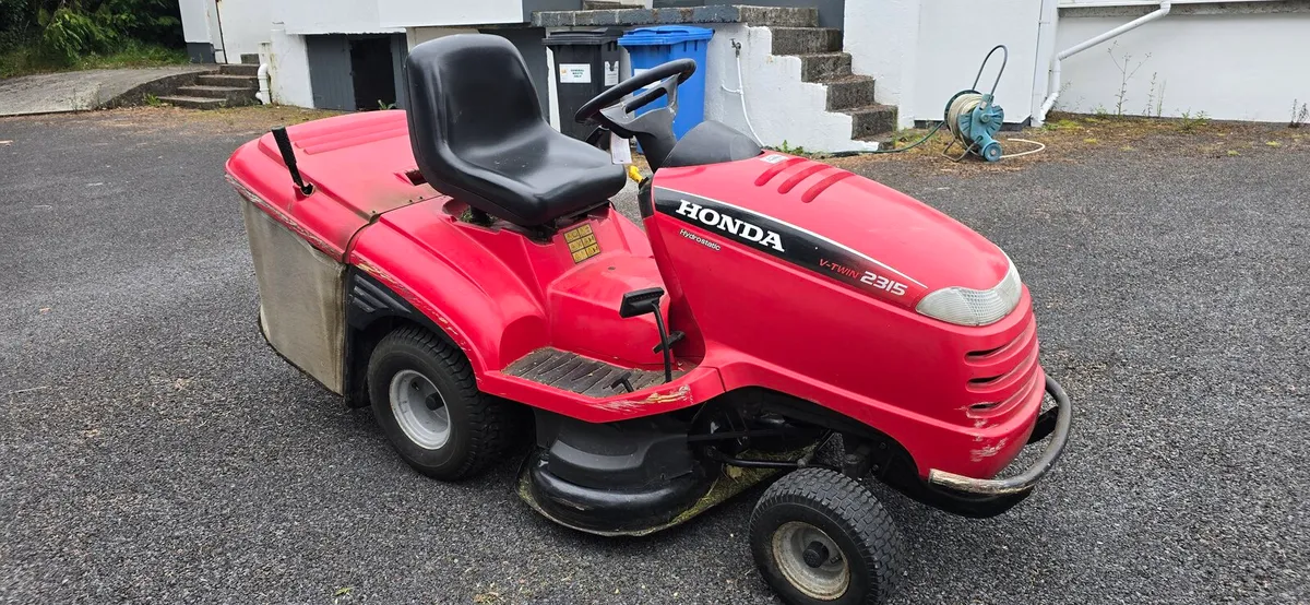 Honda Ride on mower - Image 2