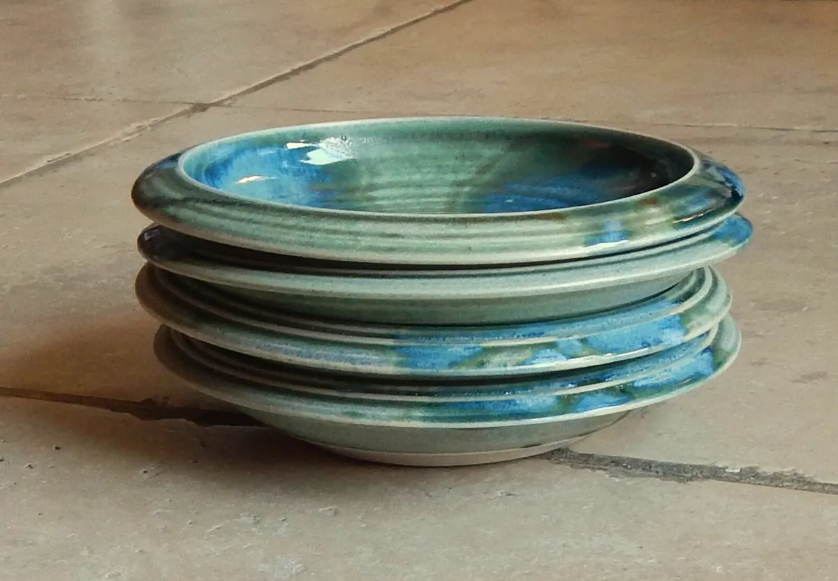 4 Earthenware Glazed Studio Pottery Dishes - Image 4