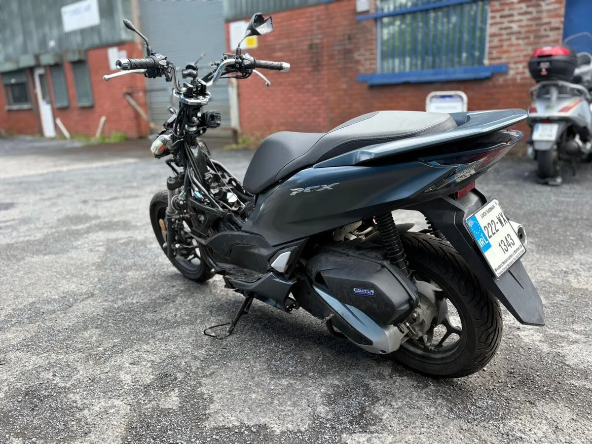 Trade Sales / Damaged Repairable’s to Clear!! - Image 3