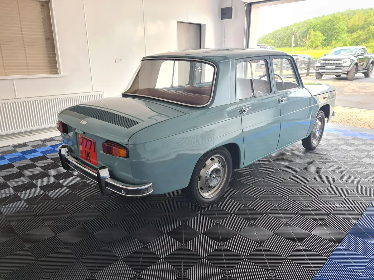 1970 RENAULT 8 - Image 2