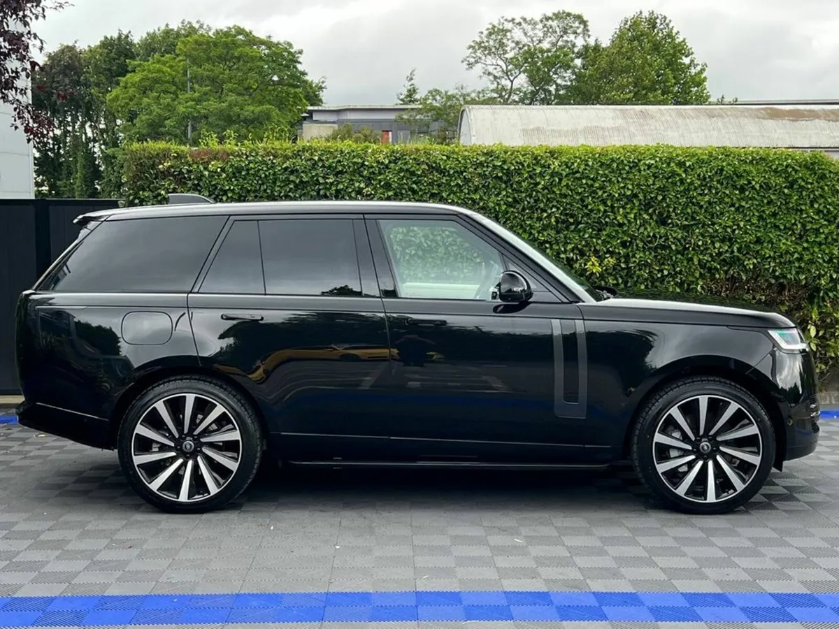 Land Rover Range Rover P460E SE 3.0 HYBRID // PANO - Image 3