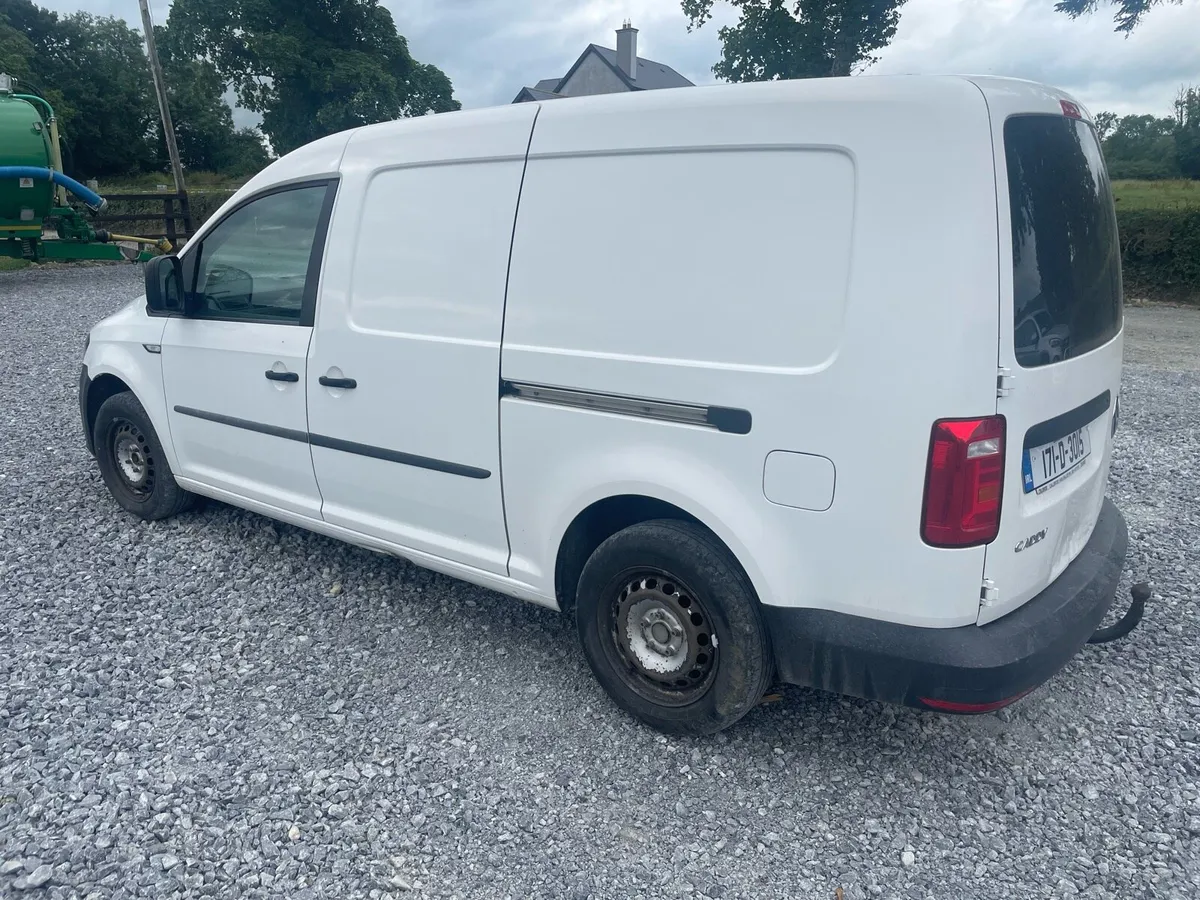 VW Caddy Maxi Van 2L - Image 2