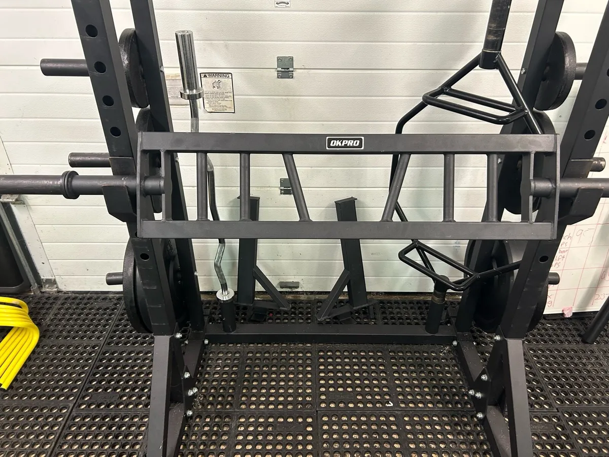 Gym equipment - Image 1