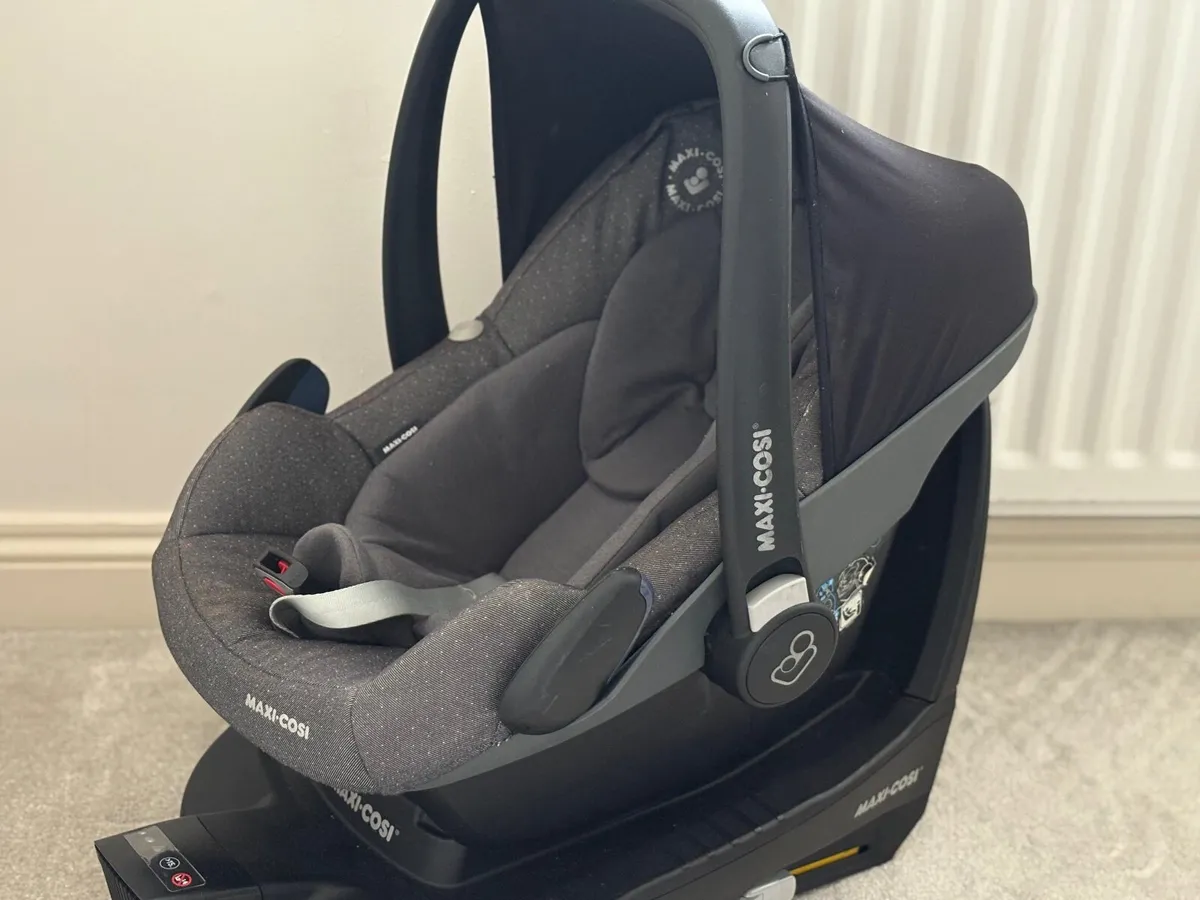 Maxi Cosi  Car Seat - Image 1