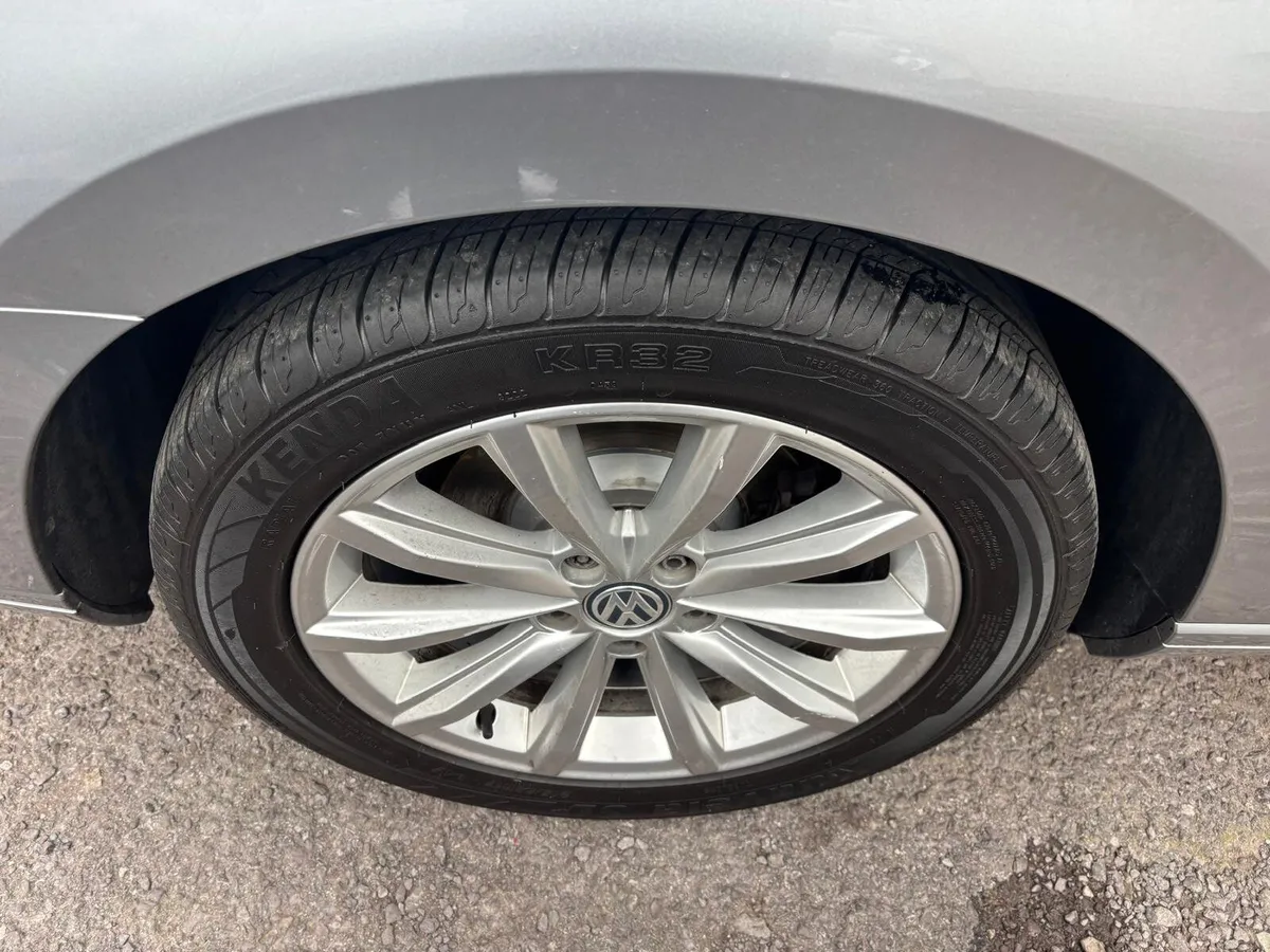 Volkswagen Passat 2018  COMFORTLINE - Image 4