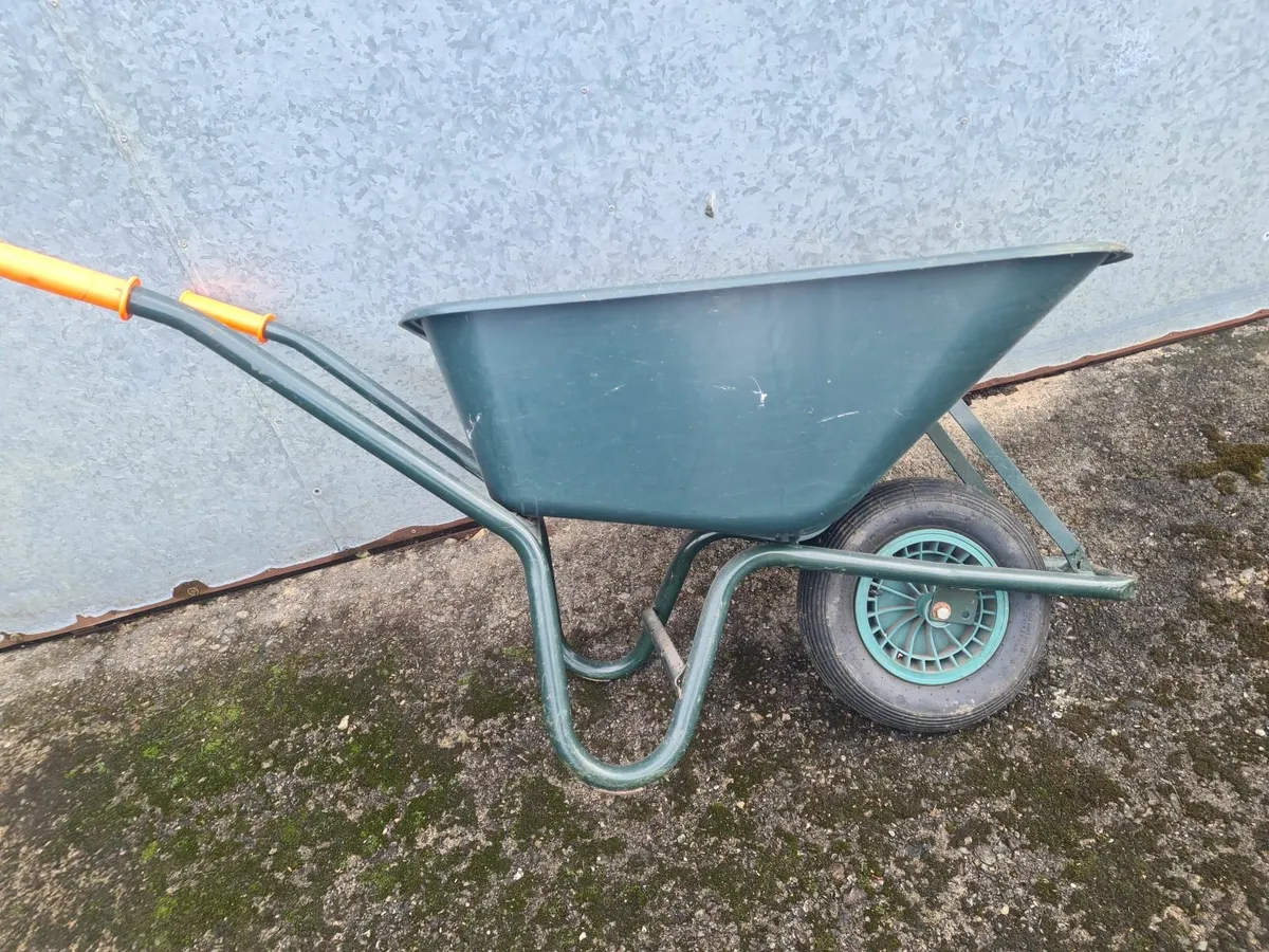 Wheelbarrow - Image 4